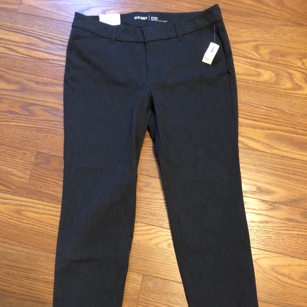 Old Navy Pixie Mid-Rise Ankle Length Pants